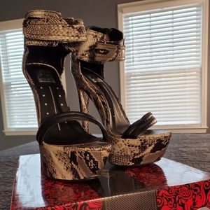 Strappy Stilletto Pumps - Python